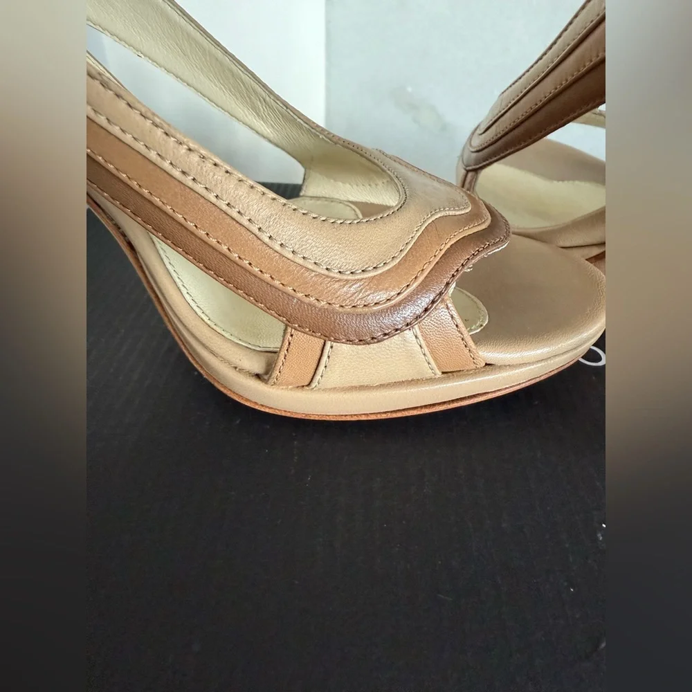 Prada Wavy Fairy Tan Beige Leather Mary Jane Strap Heels • 39 - Picture 4 of 12